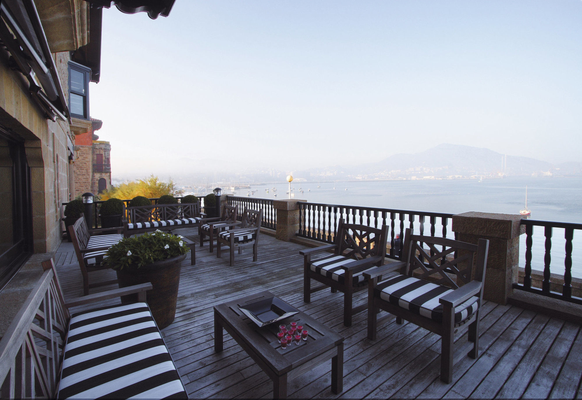 Ercilla Embarcadero Hotel Γκέτσο Ανέσεις φωτογραφία